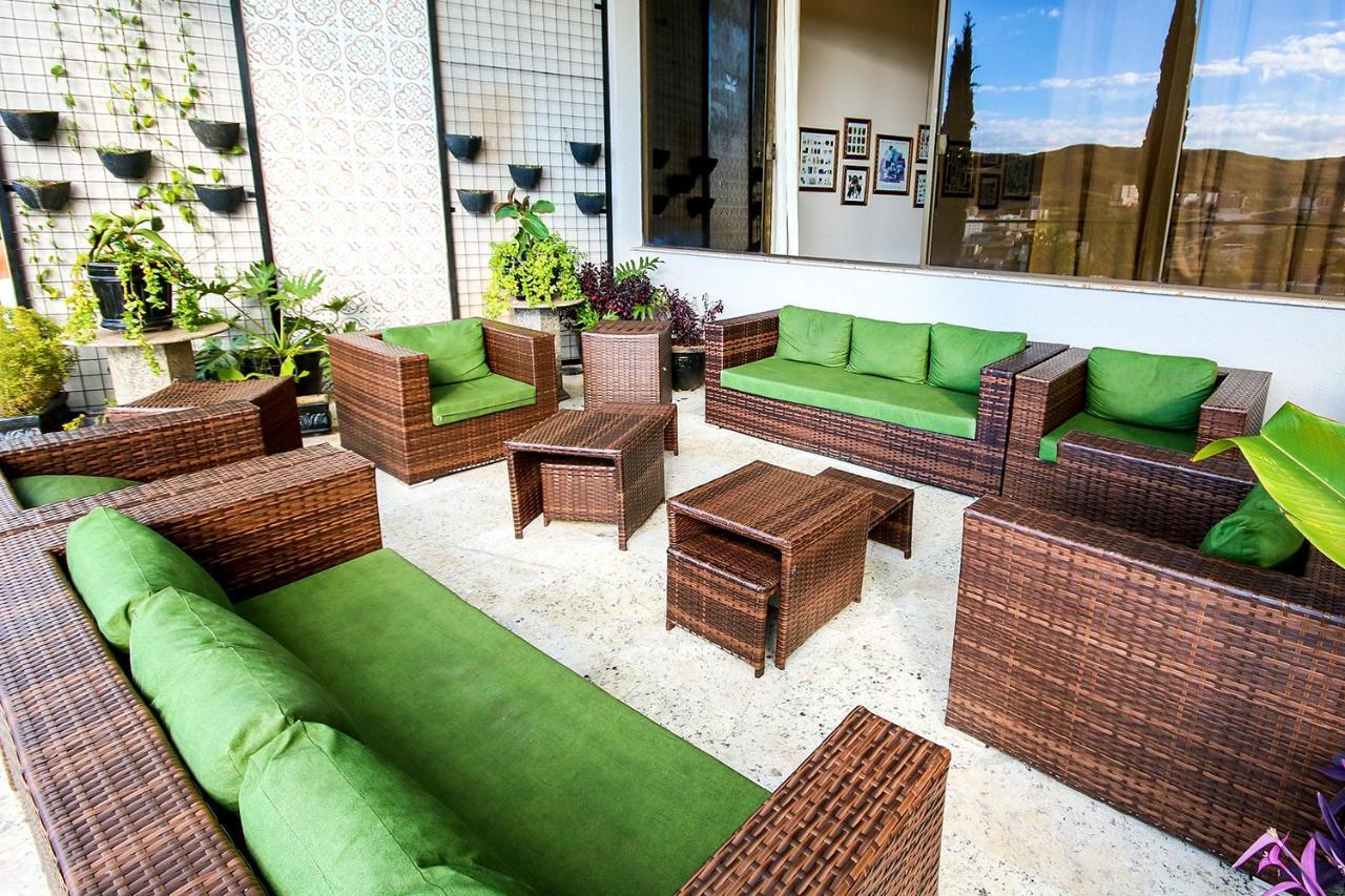 Hotel Golden Park All Inclusive Pocos De Caldas By Nacional Inn Exteriör bild Outdoor furniture
