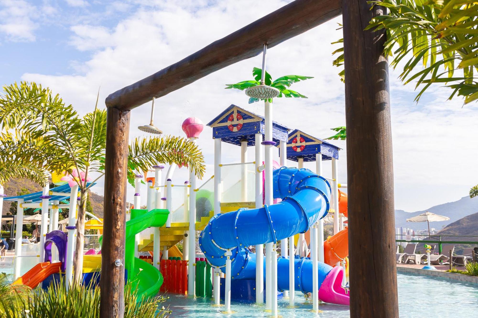 Hotel Golden Park All Inclusive Pocos De Caldas By Nacional Inn Exteriör bild Splash Island